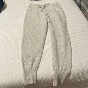 Stars Above Women’s Knitted Loungewear Set (top S, bottom xs)